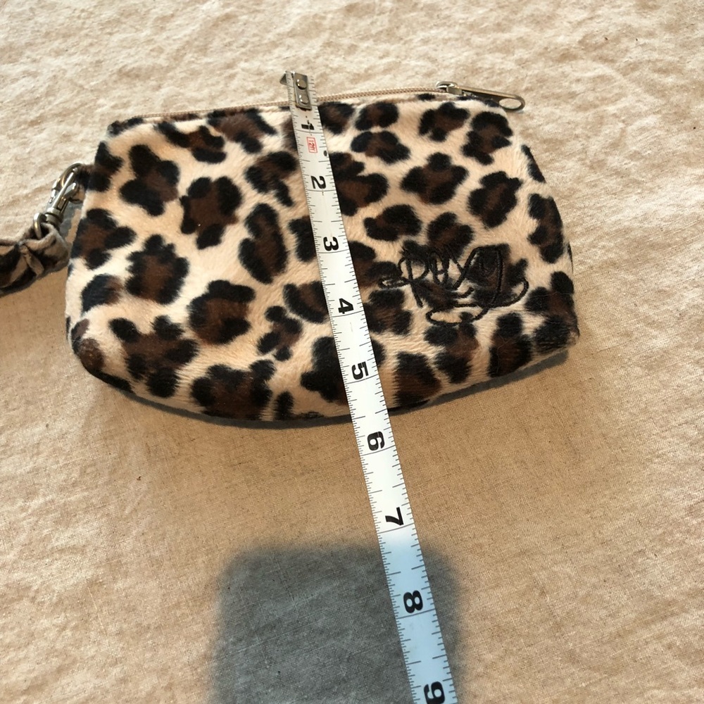 Roxy 🐆👛